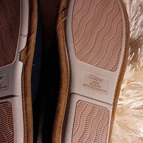 NWT Mens Slip On Comfy Slippers with Fur  Size 9.5-10.5 - Picture 10 of 10